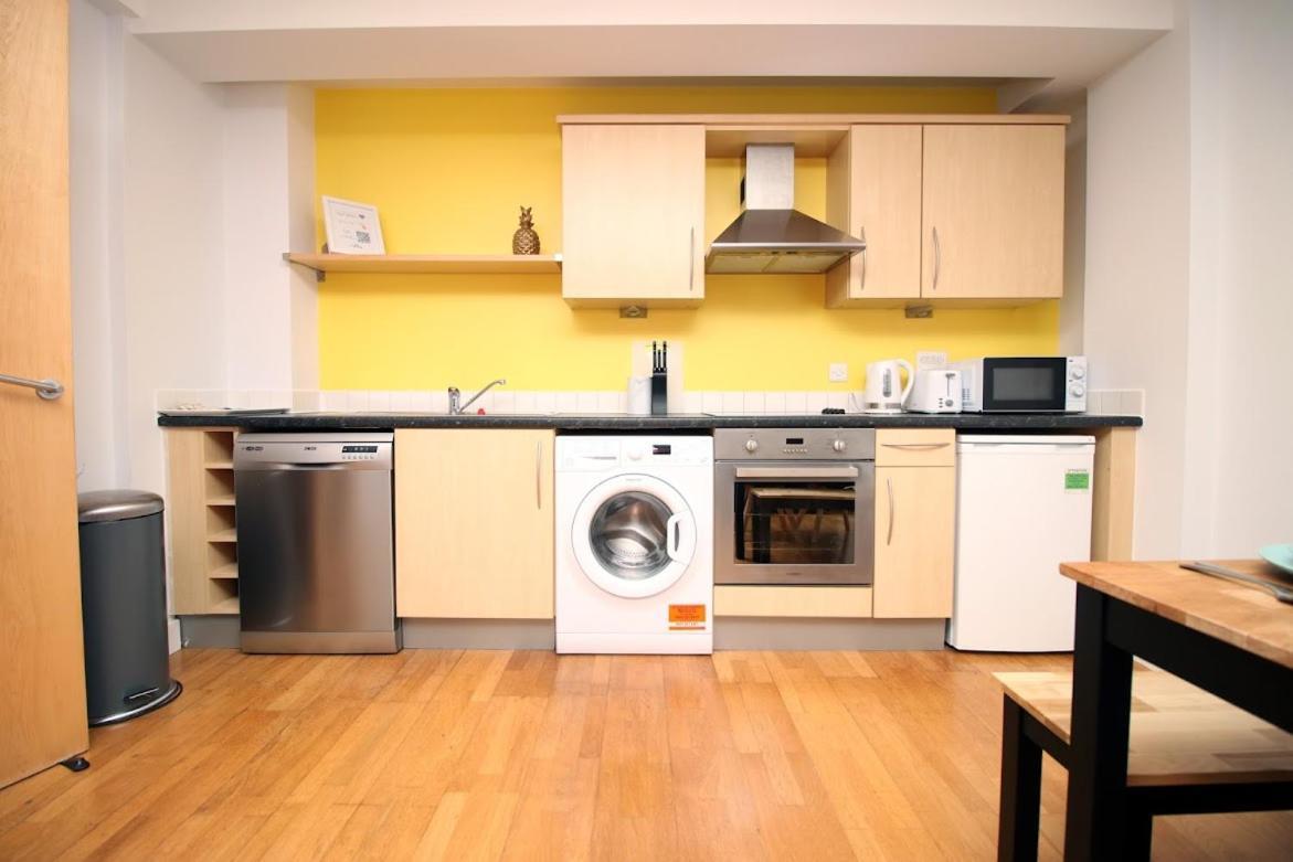 Hamilton Court 1Bedroom Apartment, Bright And Central Location With Balcony And Wi-Fi Бристоль Экстерьер фото